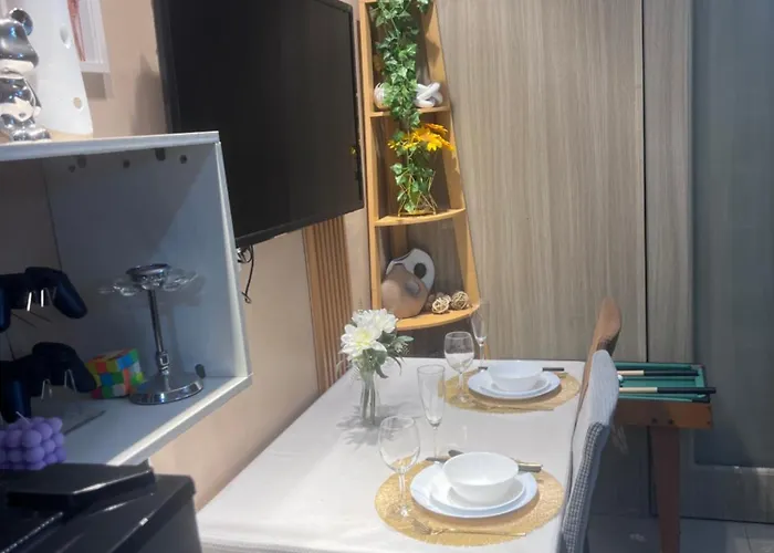 Apartahotel Shore Residences Staycation By Jodenz Manila