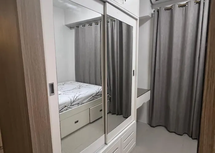 Apartahotel Shore Residences Staycation By Jodenz